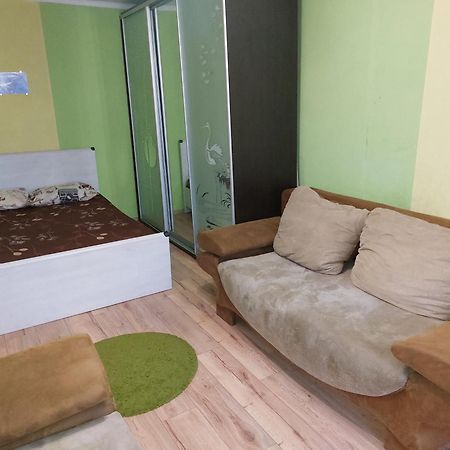 Appartement Район Деснянской Правды à TTchernihiv Chambre photo