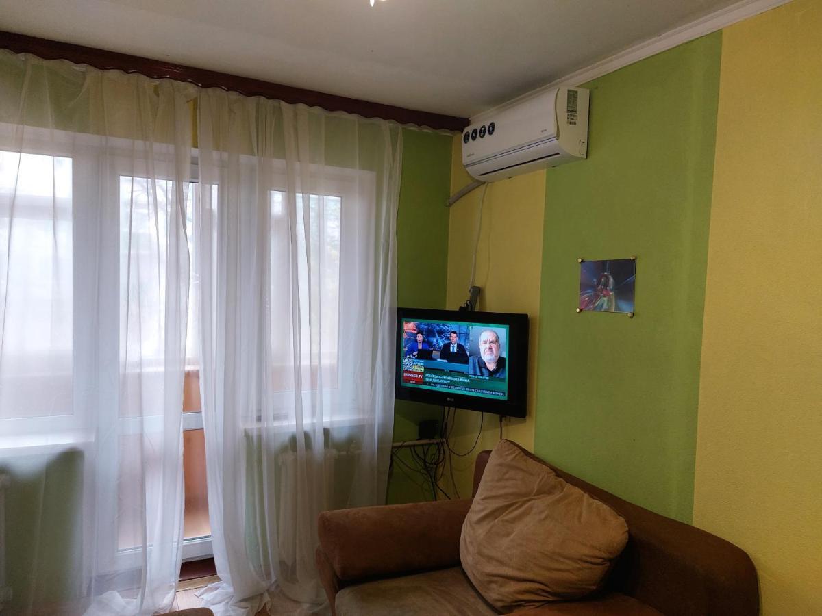 Appartement Район Деснянской Правды à TTchernihiv Extérieur photo